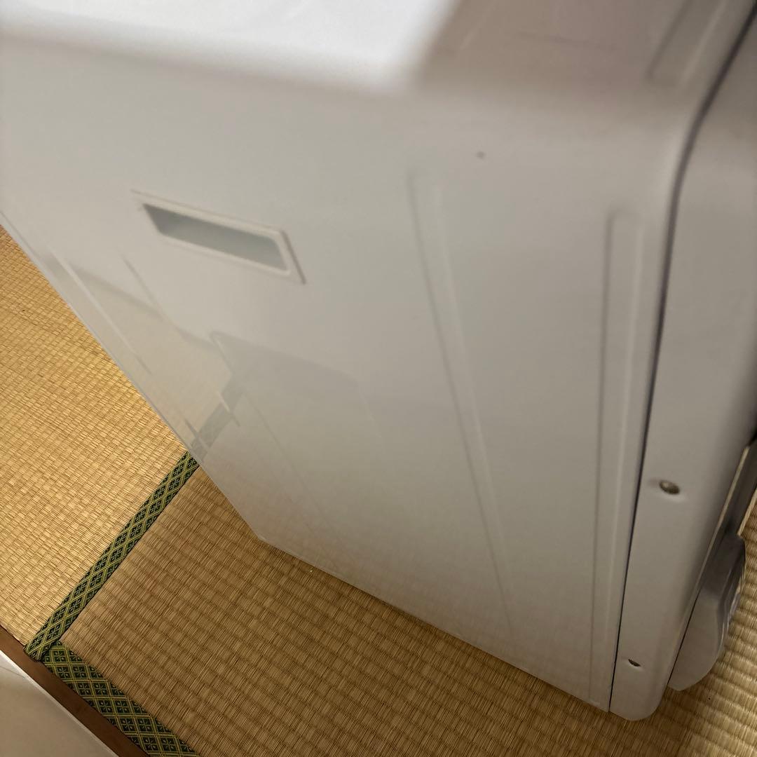 HITACHI 衣類乾燥機 6キロ2022年製　スタンド付き