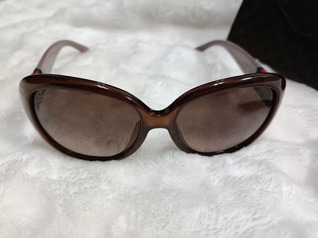 GUCCI ブラウン キャットアイ サングラス