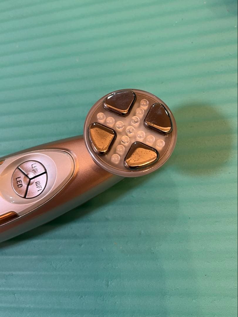 美品 ミス アリーヴォ ゴースト EMS搭載 正規品　美顔器