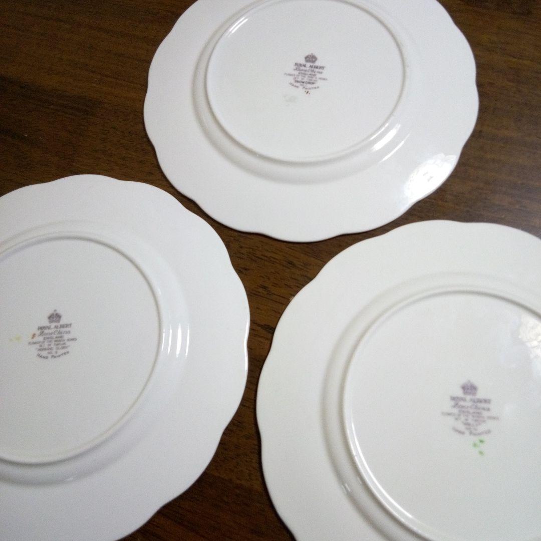 ロイヤルアルバートフラワーマンス　モーニンググローリーひいらぎ待雪草の3枚セット