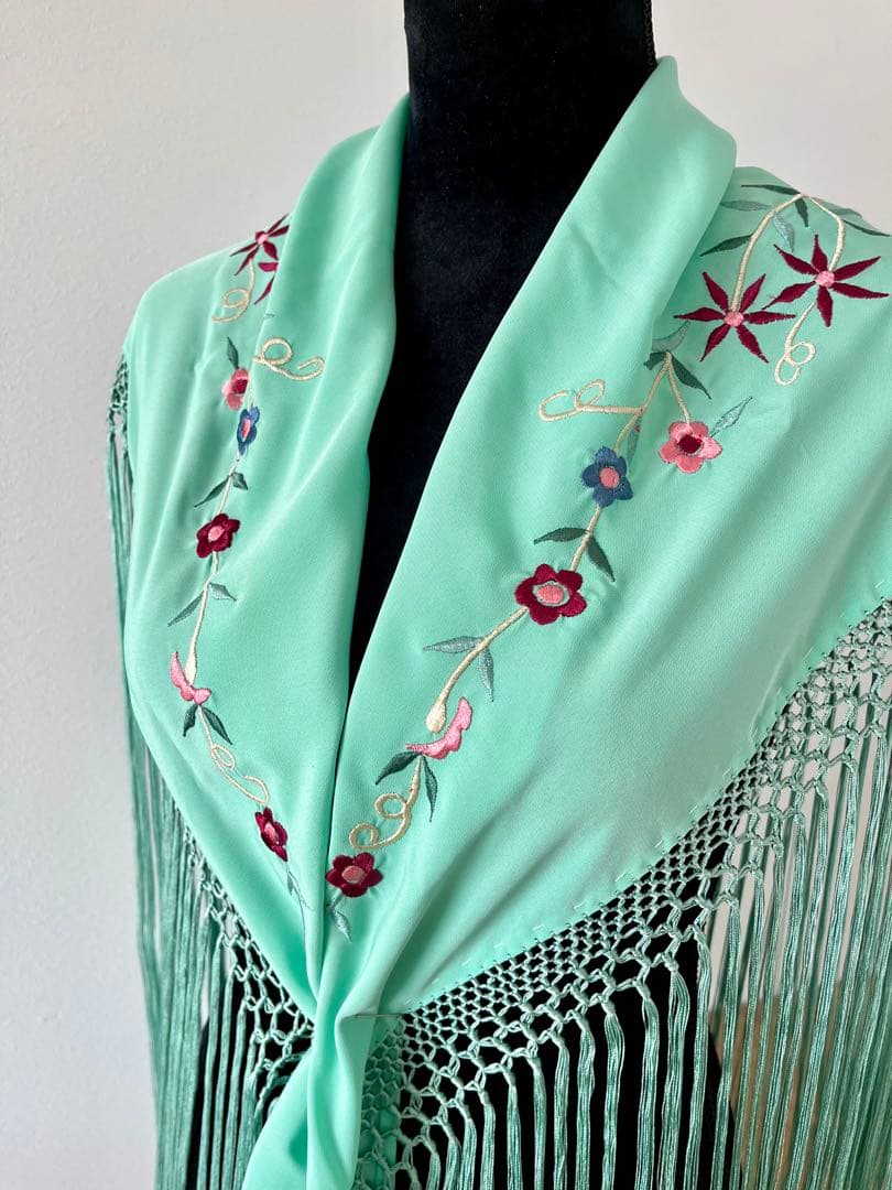 フラメンコ　刺繍シージョ　ミントグリーンxマルチカラー刺繍　ロングフレコ　シルク