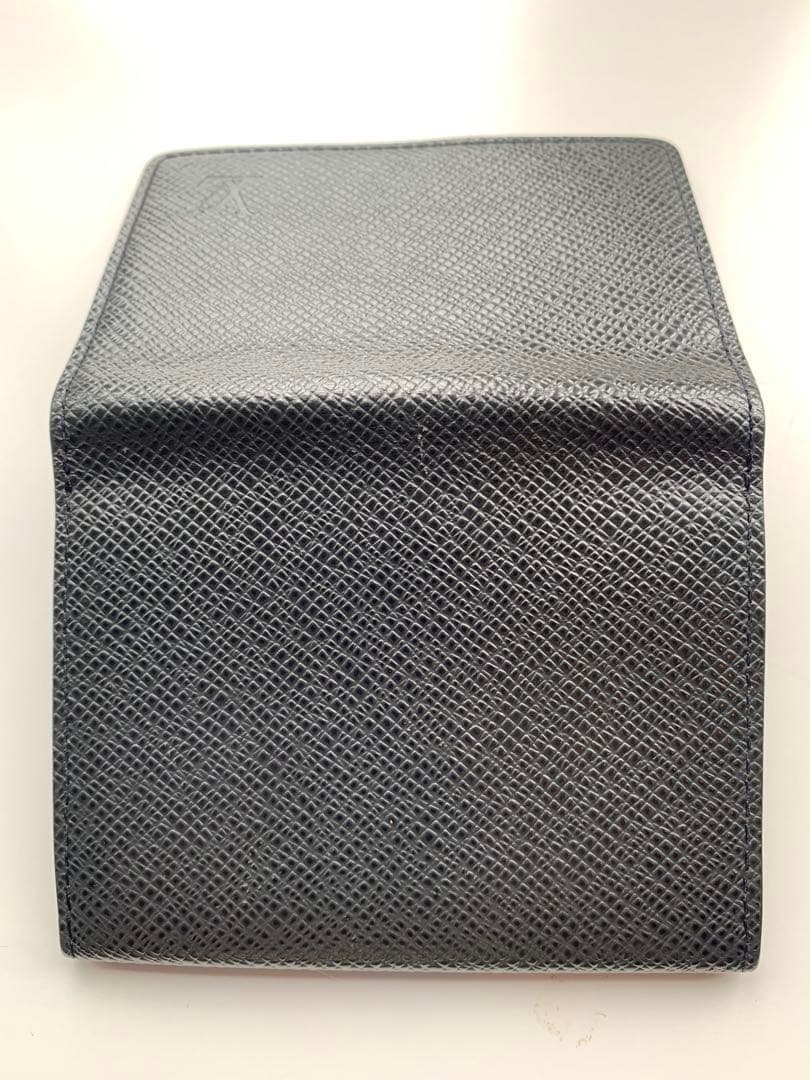 Louis Vuitton グレーレザー 名刺入れ　美品