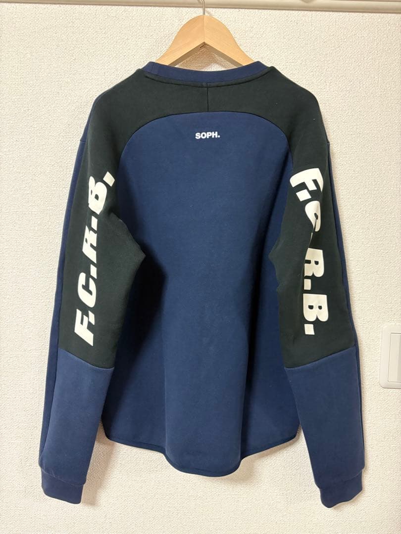 トップス F.C.R.B. SLEEVE LOGO CREW NECK