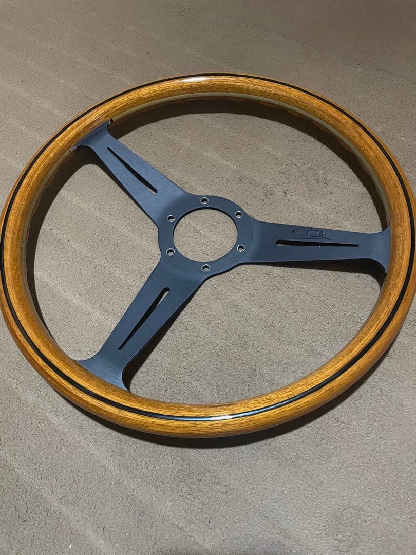 三*谷様 ★極美品★ナルディCLASSIC ウッド/ブラックスポーク（36φ）N