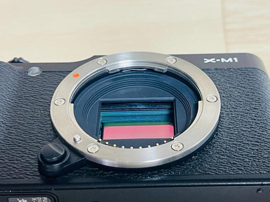 ★美品★ フジフィルム FUJIFILM X-M1 ボディ ブラック ミラーレス