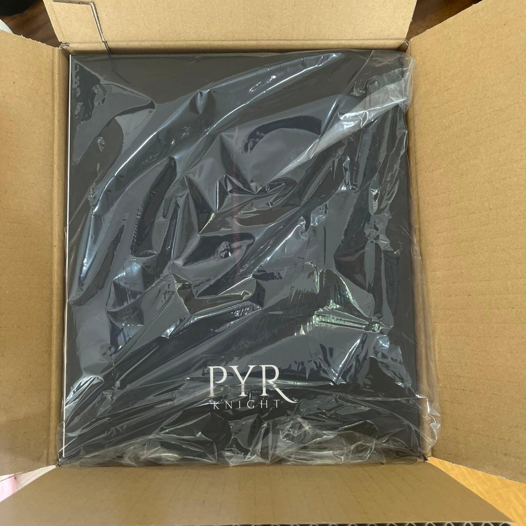 PYR KNIGHT パイラナイト