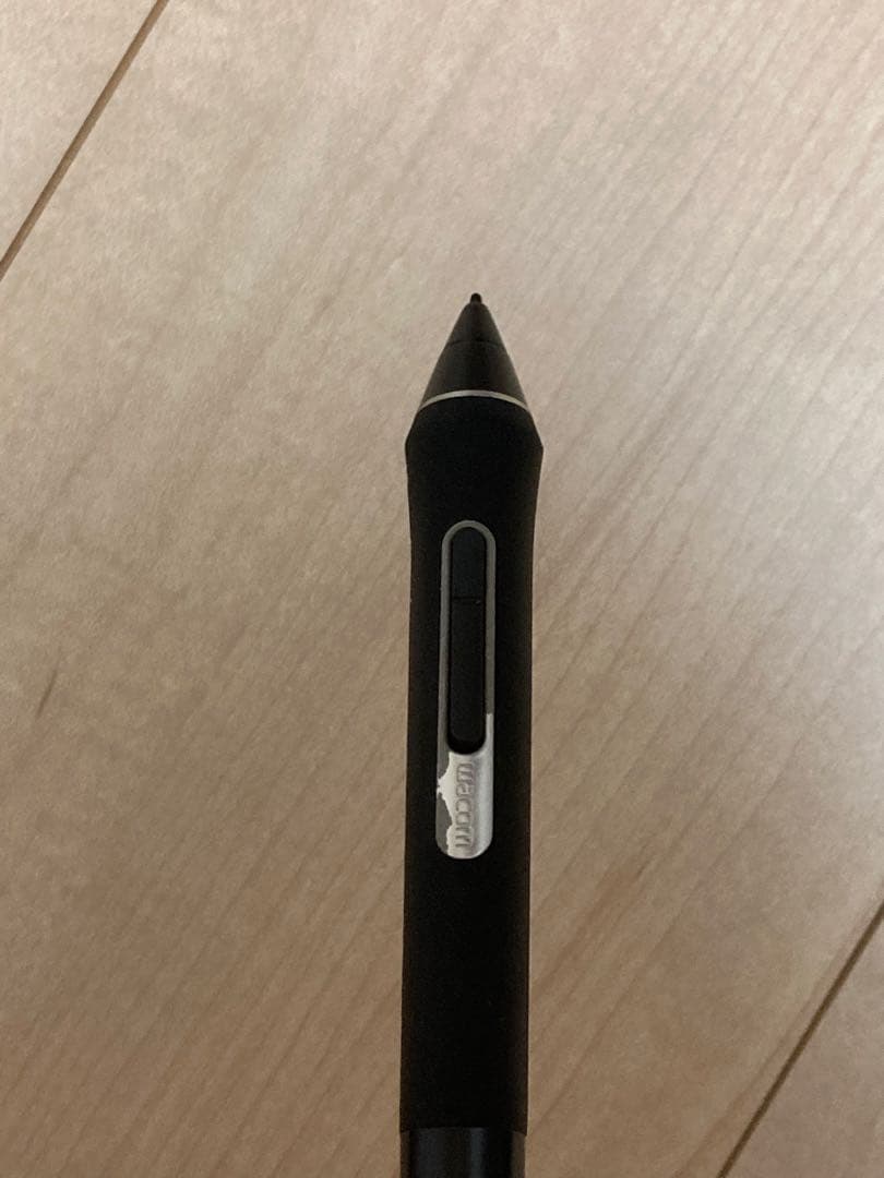 美品 Wacom Cintiq 16 液晶ペンタブレット 変換アダプタ付き