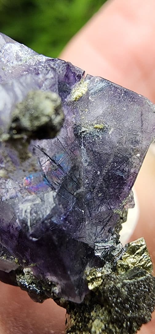 スティブナイトを含むフローライト