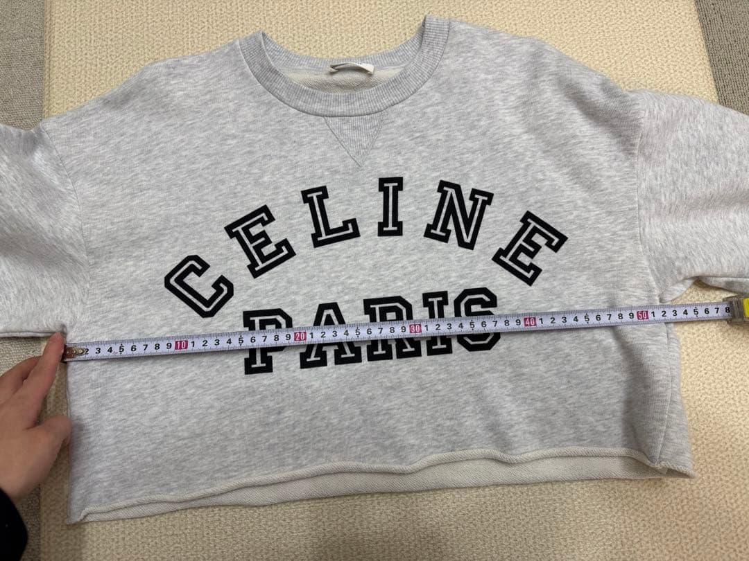 セリーヌ　クロップド丈　スウェットトレーナー