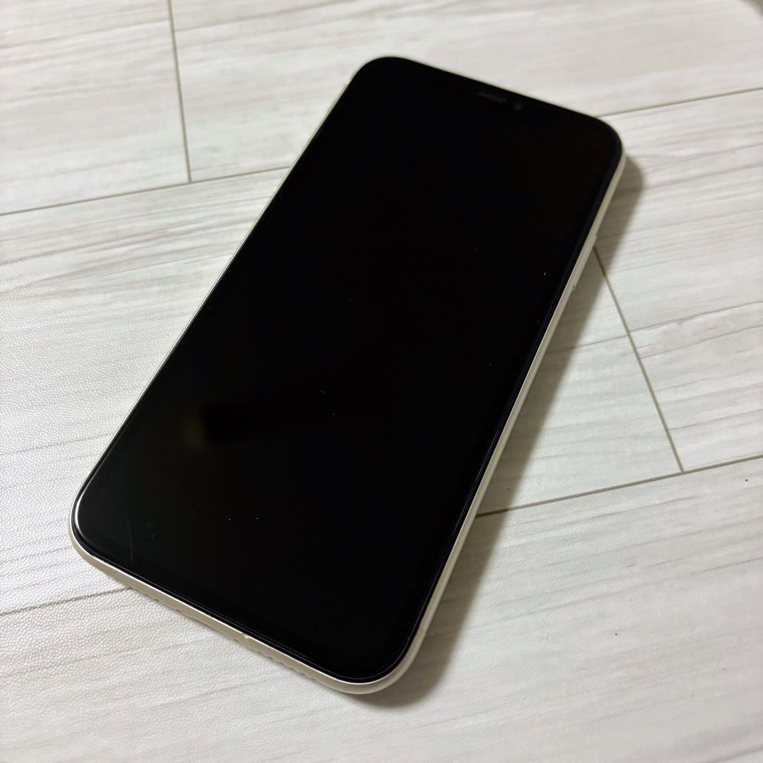iPhone11 128GB ホワイト 表示不良あり バッテリー交換済 おまけ付