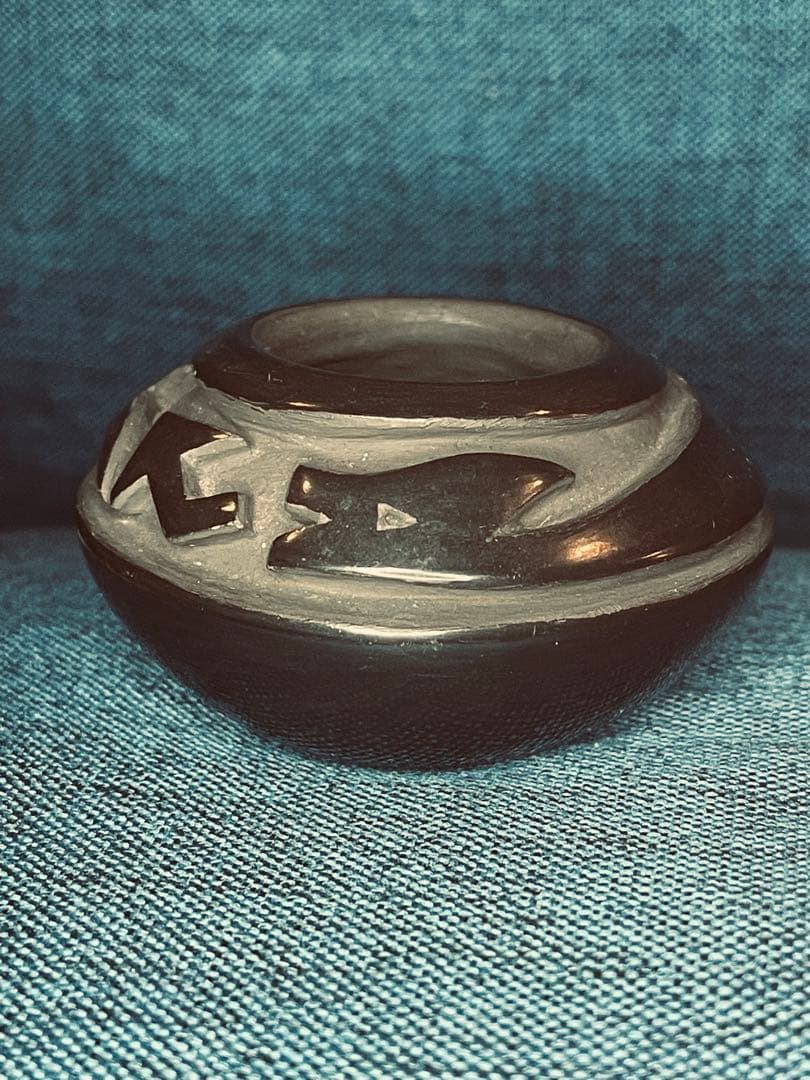 壺 黒壺 ポタリー ポピ ズニ ナバホ サンタクララ インディアン インディアン