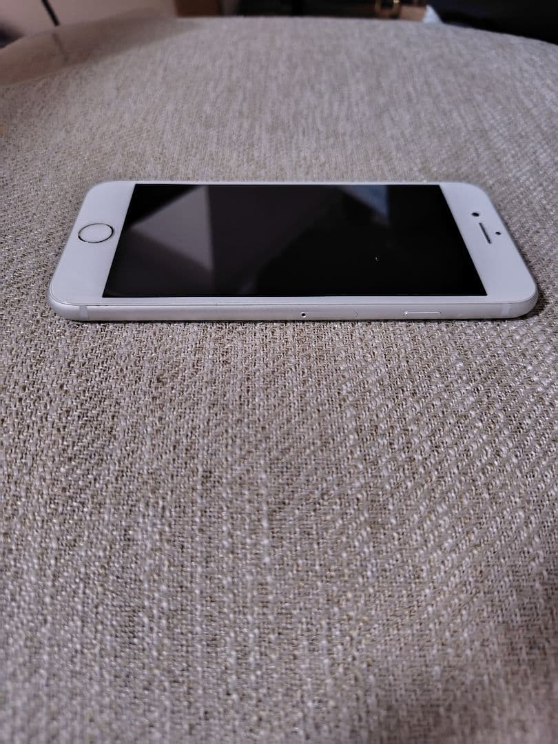 Apple iPhone 8 本体 SIMフリー　本体のみ