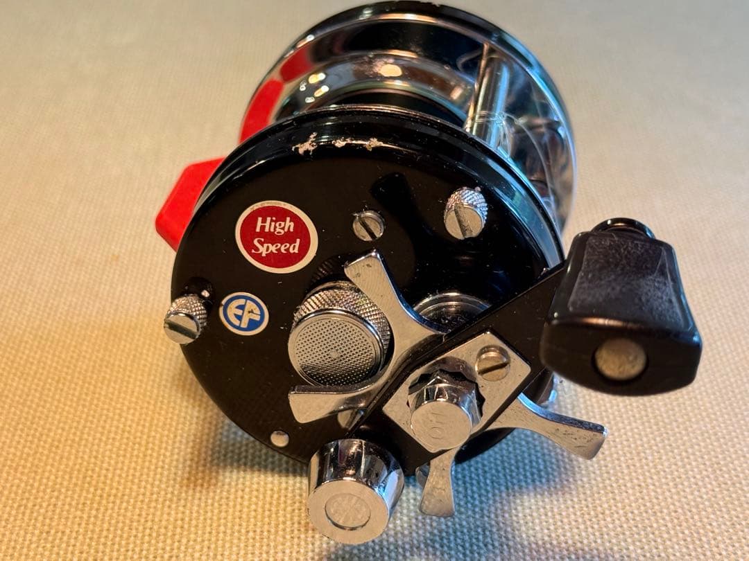 川*明様 Ambassadeur 5600C Black 赤ベロタイプ1977年