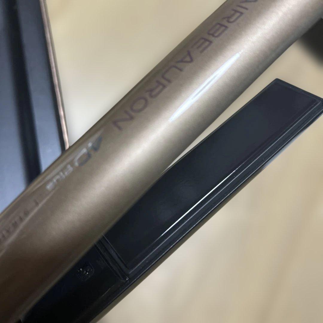 ヘアビューロン　HAIRBEAURON 4D Plus ストレートヘアアイロン