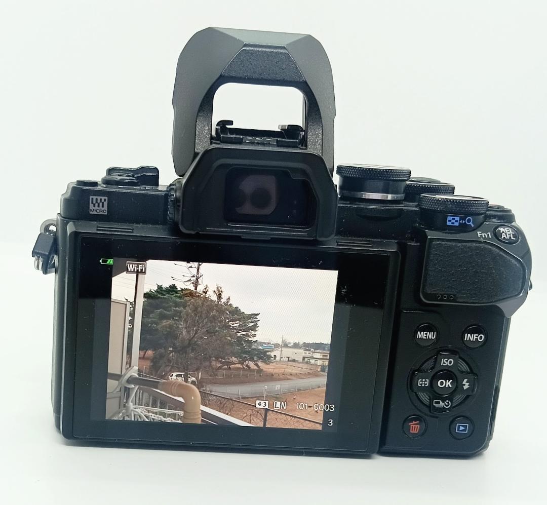 デジタルカメラ OLYMPUS OM-D E-M10 MarkIII Black 14-42mm