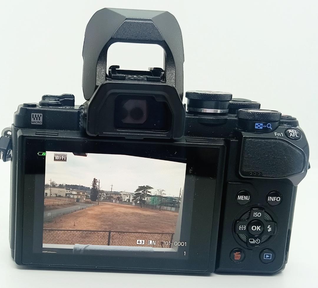 デジタルカメラ OLYMPUS OM-D E-M10 MarkIII Black 14-42mm