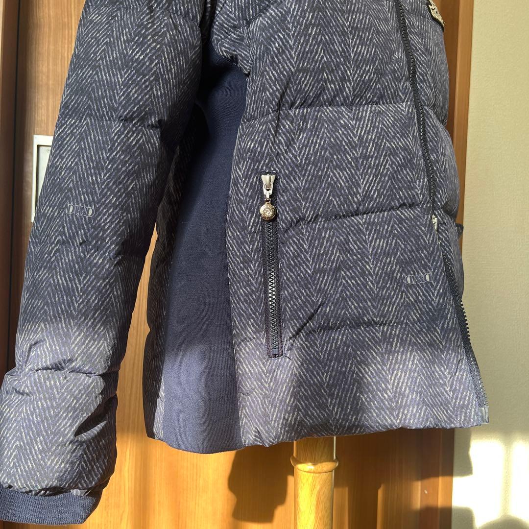 ダンスウィズドラゴン　ダウンジャケット レディース　ネイビー D刺繍