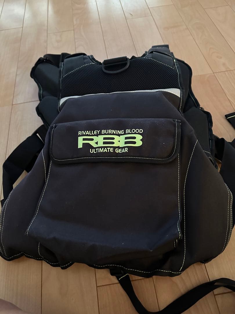 ライフジャケット　リバレイ　RBB ノンクレームでお願いします