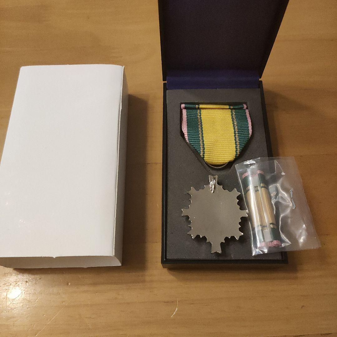 【激レア 極美品!】第三級 防衛功労章 第6号賞詞 防衛記念章 現行タイプ 勲章