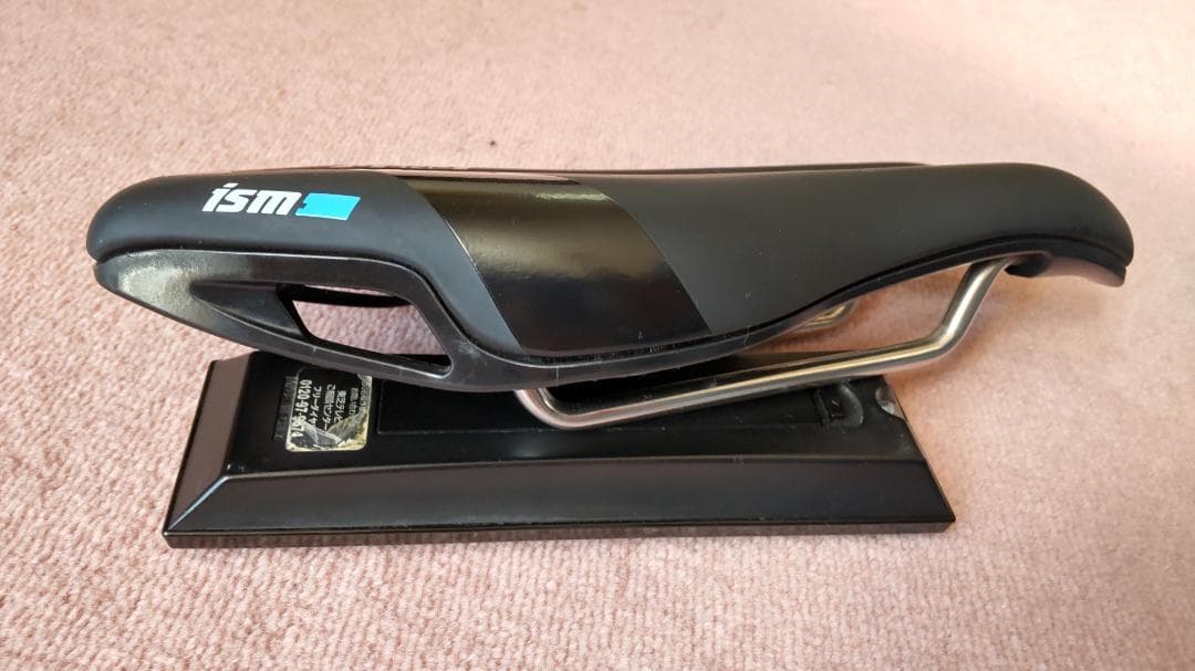 ism PN3.0 サドル