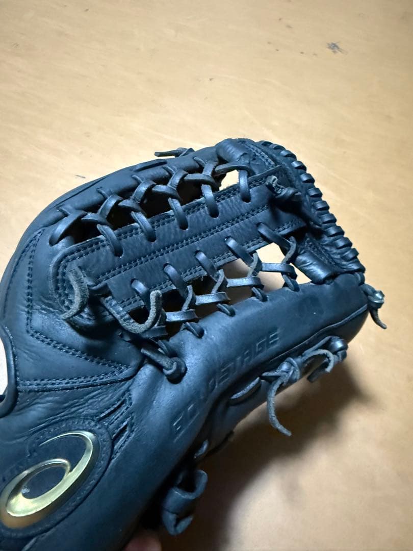 アシックスゴールドステージ外野用