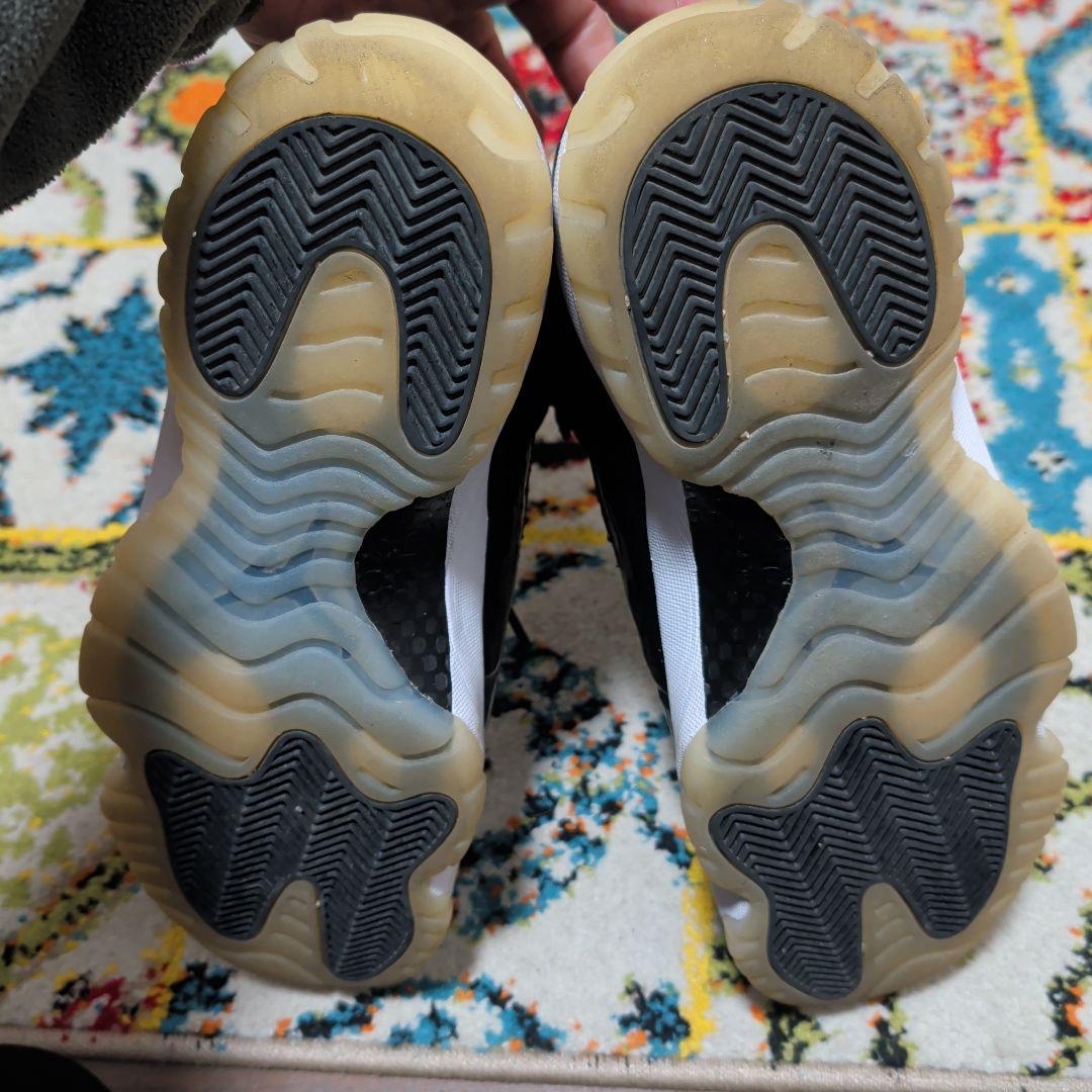 エアジョーダン11バロンズ　ブラック/グレー