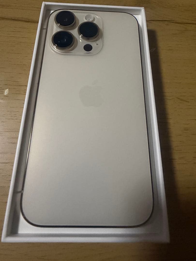 Apple iPhone 14 Pro 本体　SIMフリー