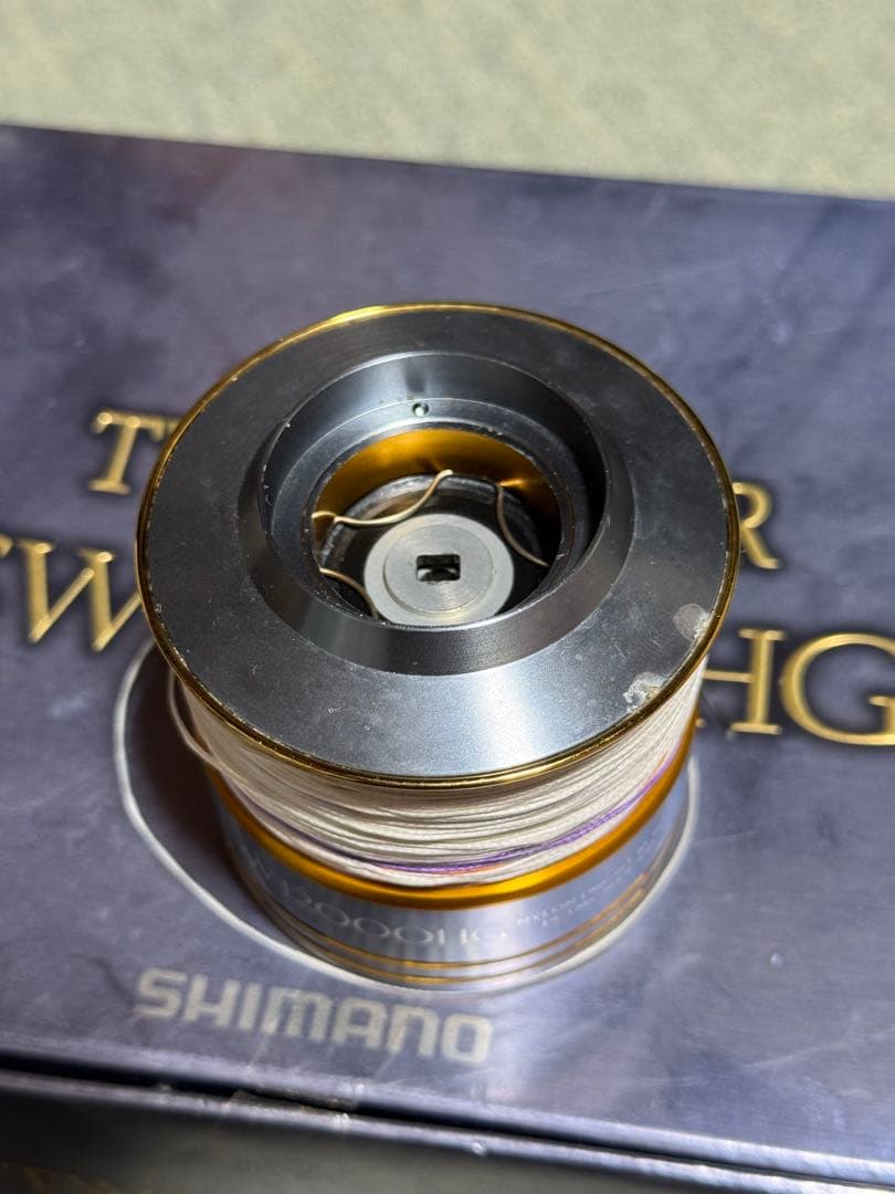 ツインパワーSW8000HG 12000HGスプール付き　ノブ付き
