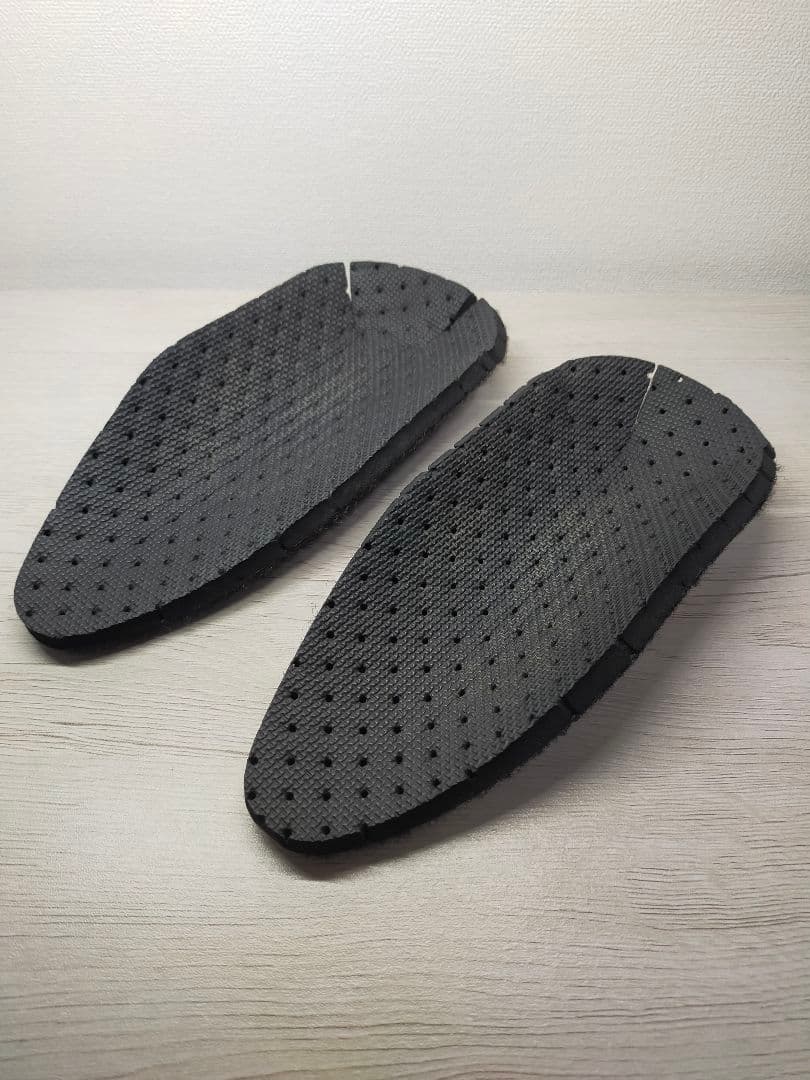 TRIRIG トライリグ　CLOSED BACK CARBON ARM CUPS