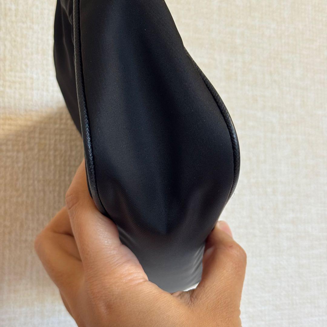 ずんだ餅PRADA Re-Edition 2005 Re-Nylon