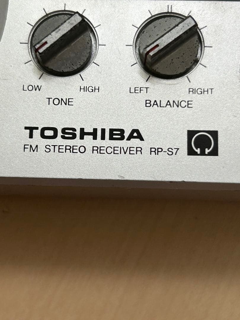 昭和レトロ TOSHIBA FM/AMラジオ RP-S7 動作品