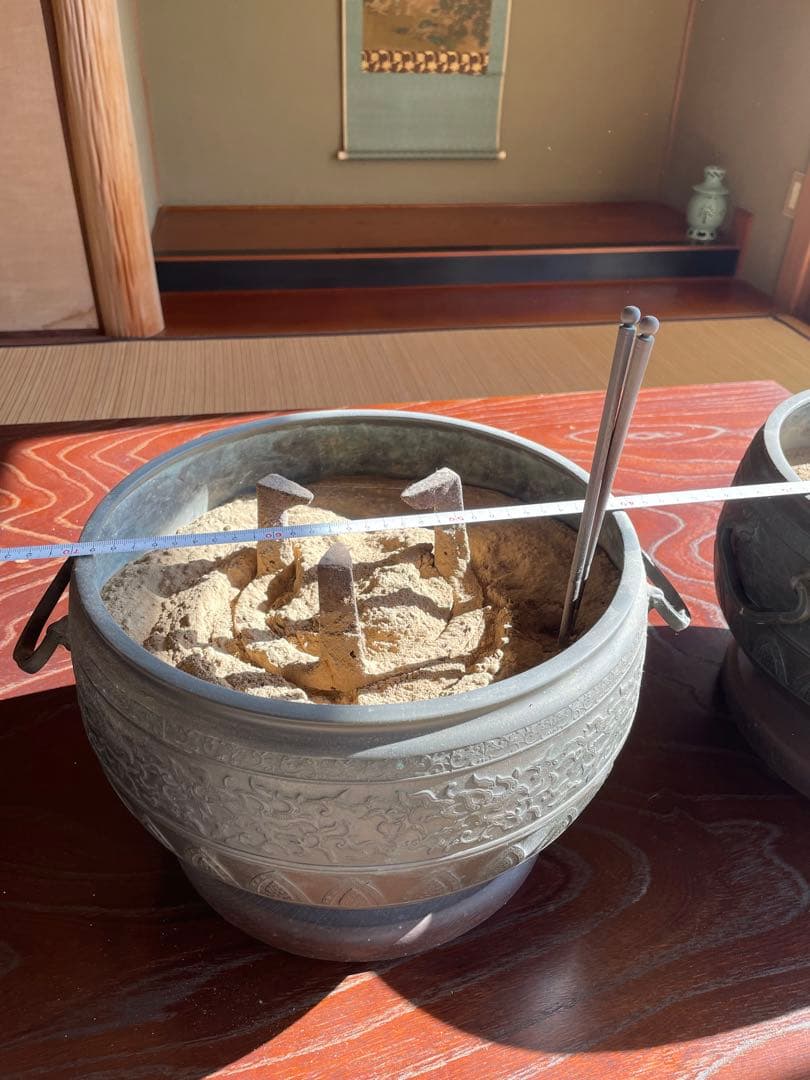 美品　骨董品　100年前　鉄製 火鉢 2個セット　直径30センチ