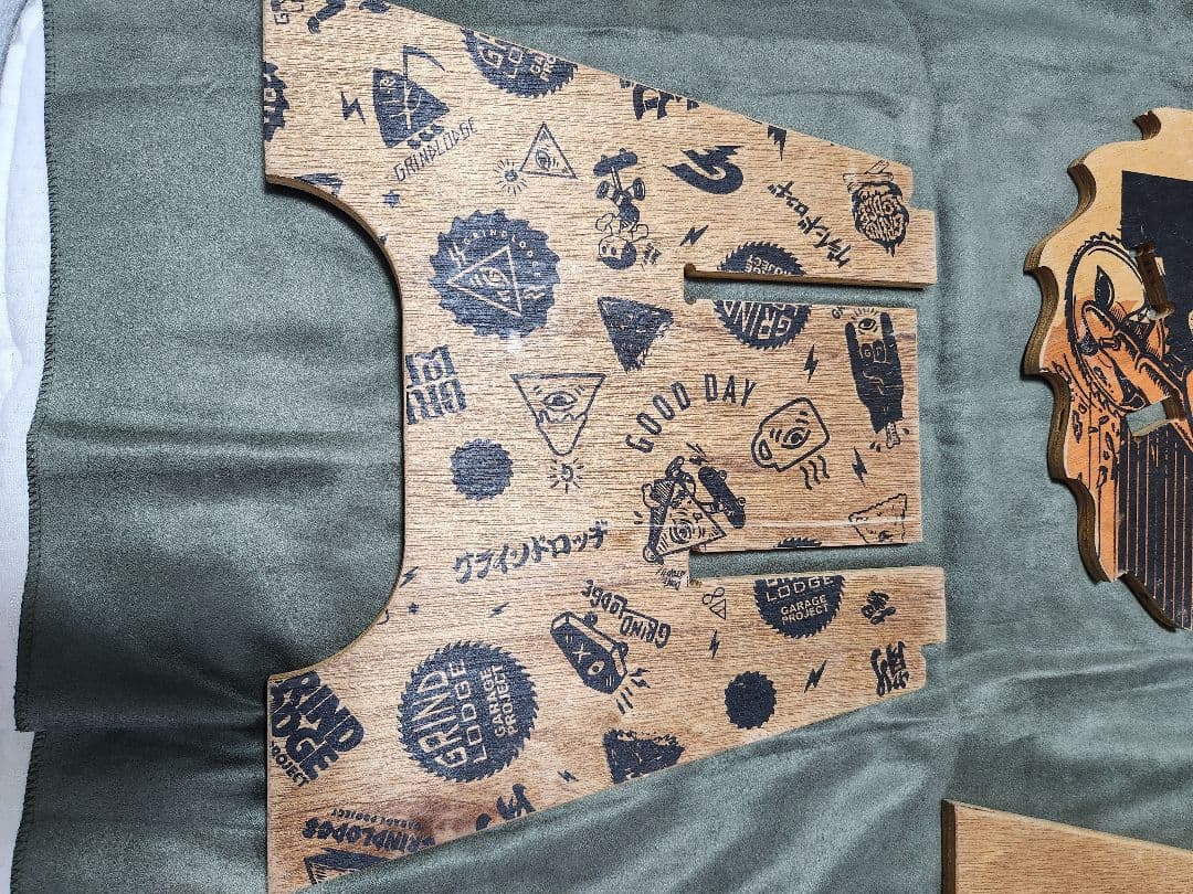 最終価格　GRINDLODGE　グラインドロッヂ　スツール