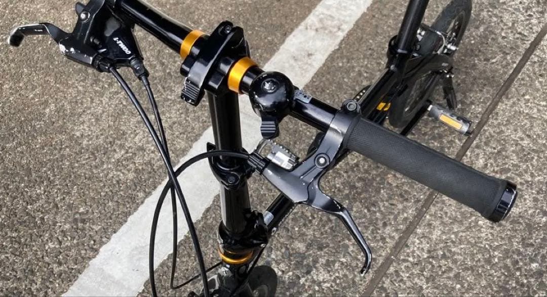 Renault ultla light TRY163 16インチ都内引き取り