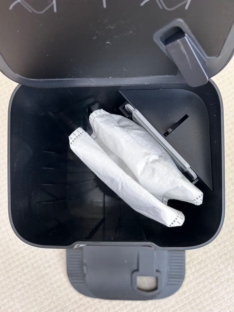 【ジャンク品】iRobot Roomba i7+ 本体とクリーンベース