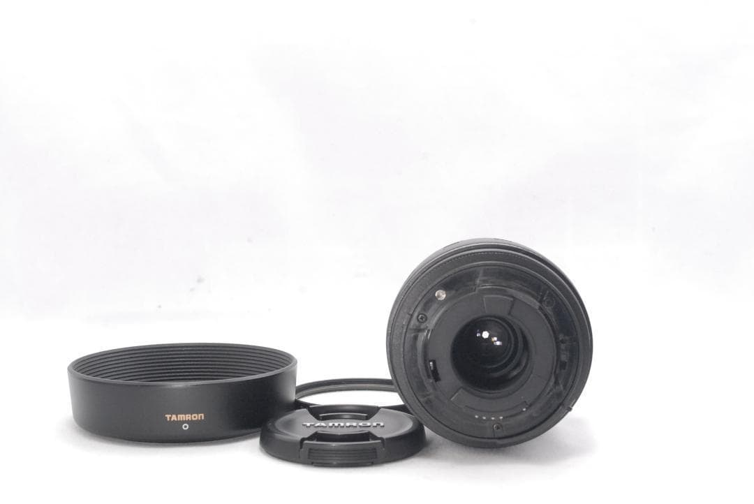 届いてすぐ使える✨Nikon D7200 デジタル一眼レフ レンズ付き　標準