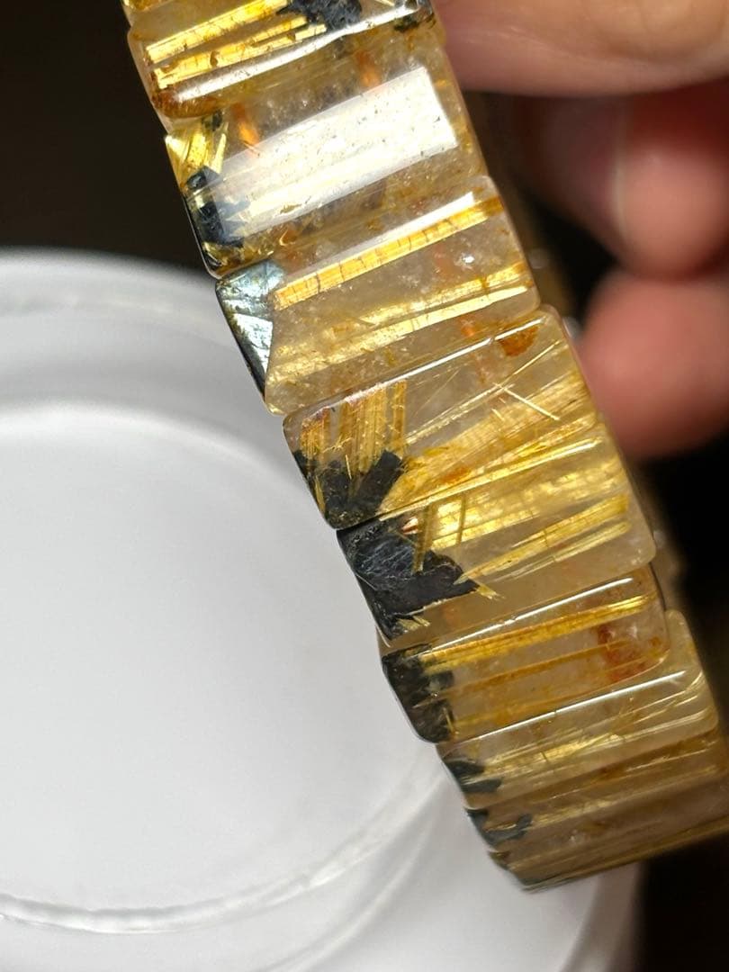 【新入荷】太陽放射タイチンルチルバングル（新品未使用）金運最強！ゴールド太針