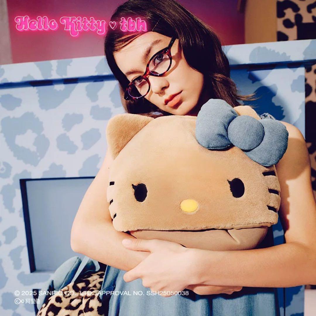 【海外限定】Hello Kitty x TBH トラベルブランケット等3点セット
