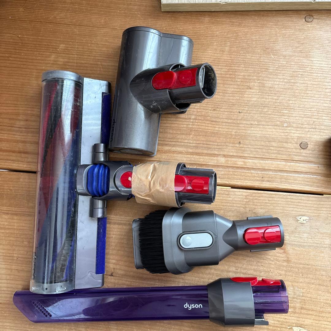 ダイソン　Dyson V8slim fluffy