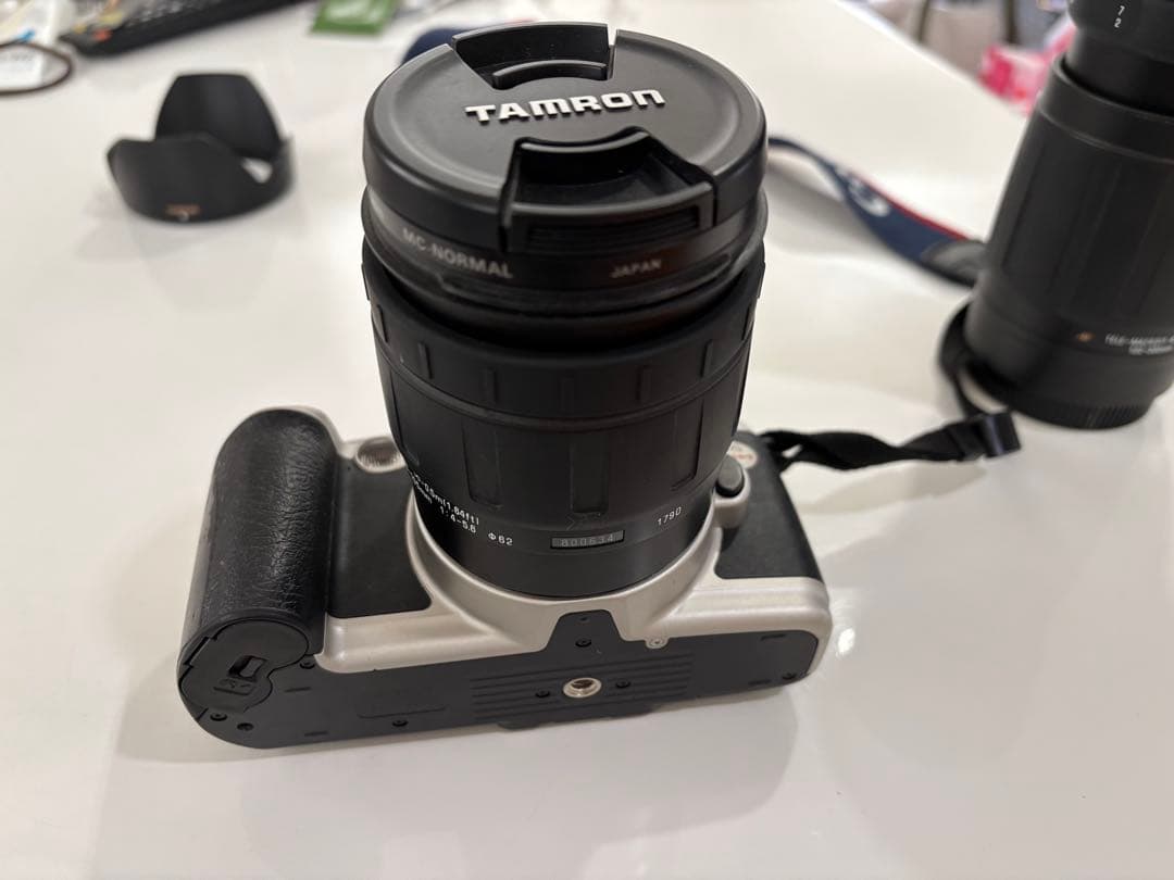 Canon EOS Kiss Tamronレンズ付き