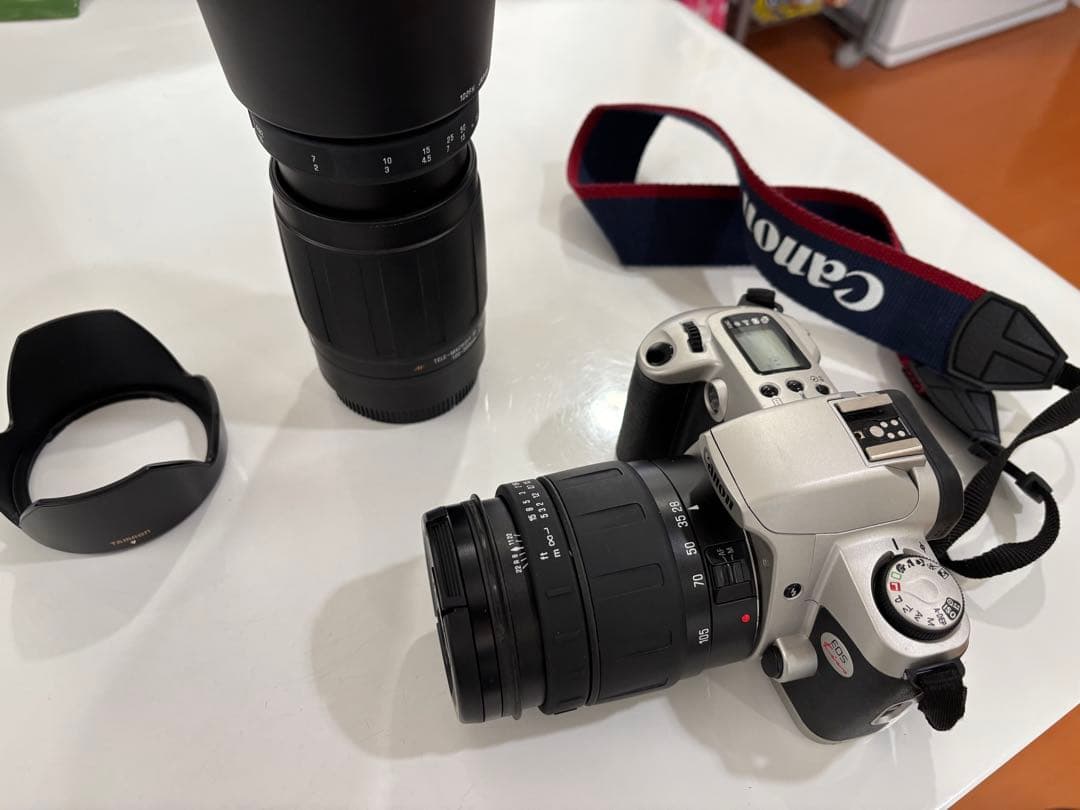 Canon EOS Kiss Tamronレンズ付き