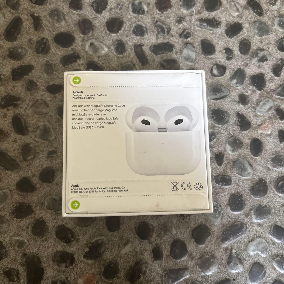 【本体・新品未開封】AirPods 第3世代 MagSafe充電ケース付き