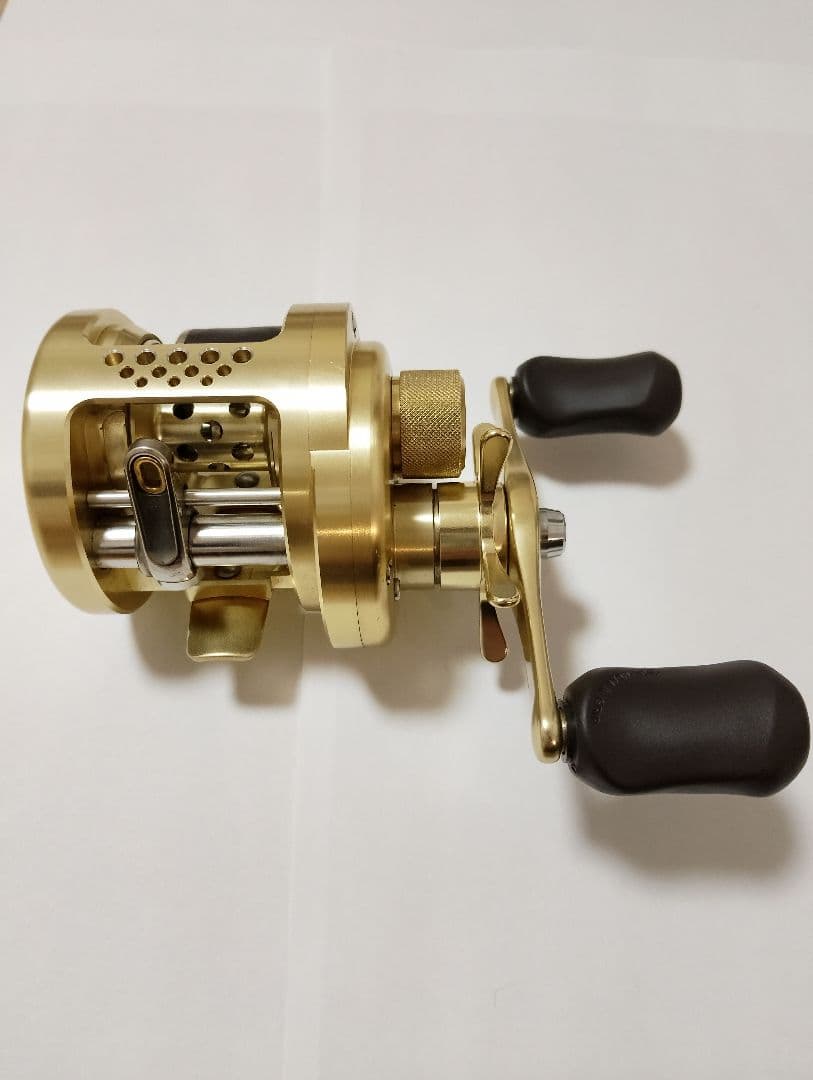 【美品】01カルカッタコンクエスト 101 シマノ