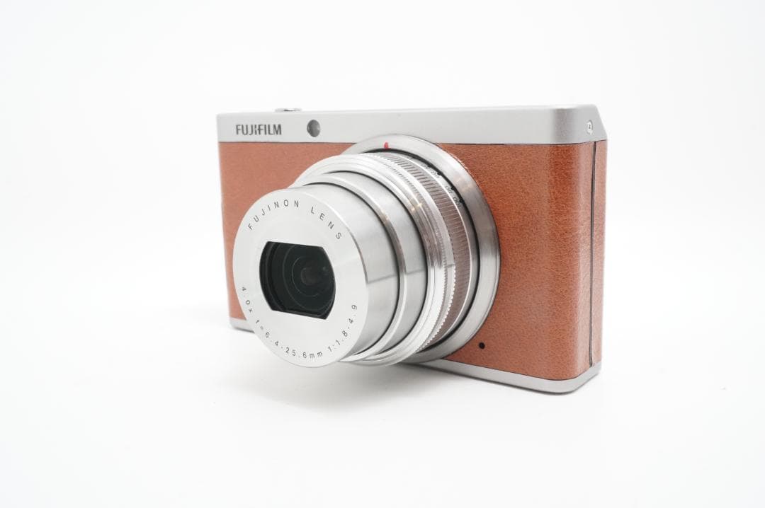 【美品】FUJIFILM XF1 ブラウン デジカメ 充電器 SDカードセット
