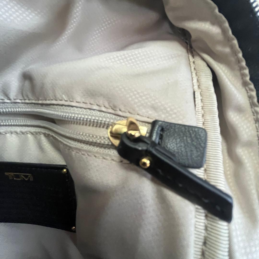 美品✨TUMI トゥミ　ナイロン　クロス　ボディバッグ　ゴールド金具