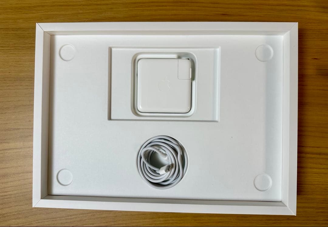 MacBook Pro 2020 M1/16GB/512GB 本体