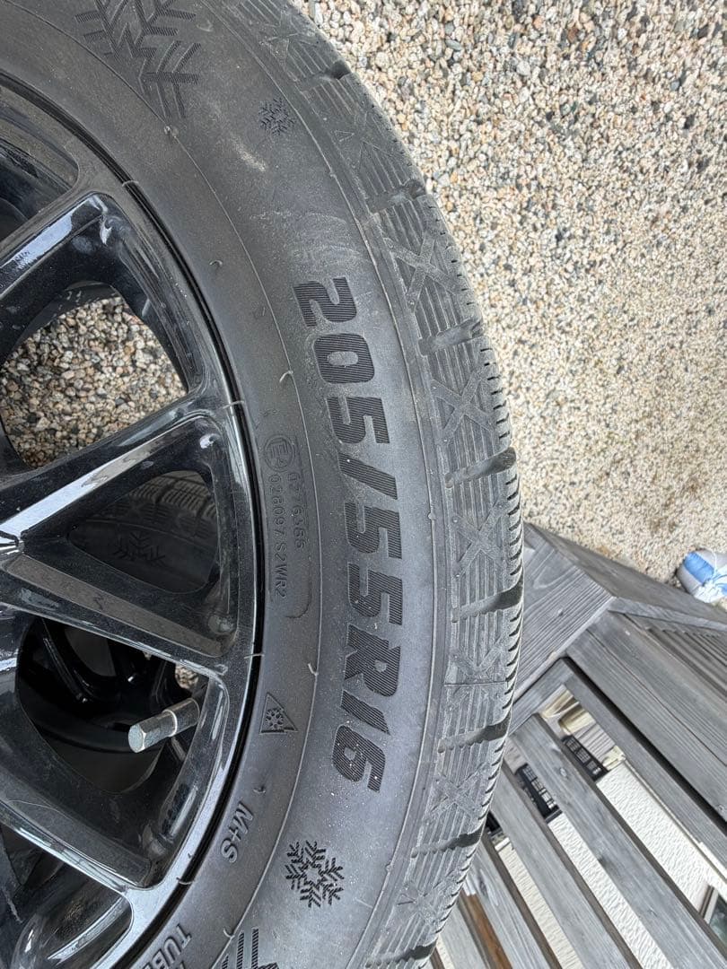 r*a様 205/55R16 ブラックホイールセット ウィンタータイヤ　スタット