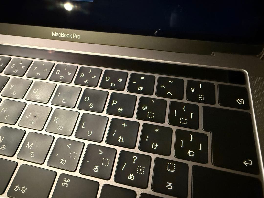 MacBook Pro 2019 13インチ　マジックマウスブラック付