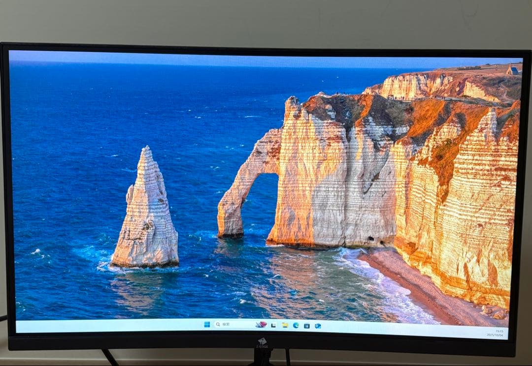 Z-Edge湾曲ゲーミングモニター 24型 180Hz 1ms スピーカー　無傷