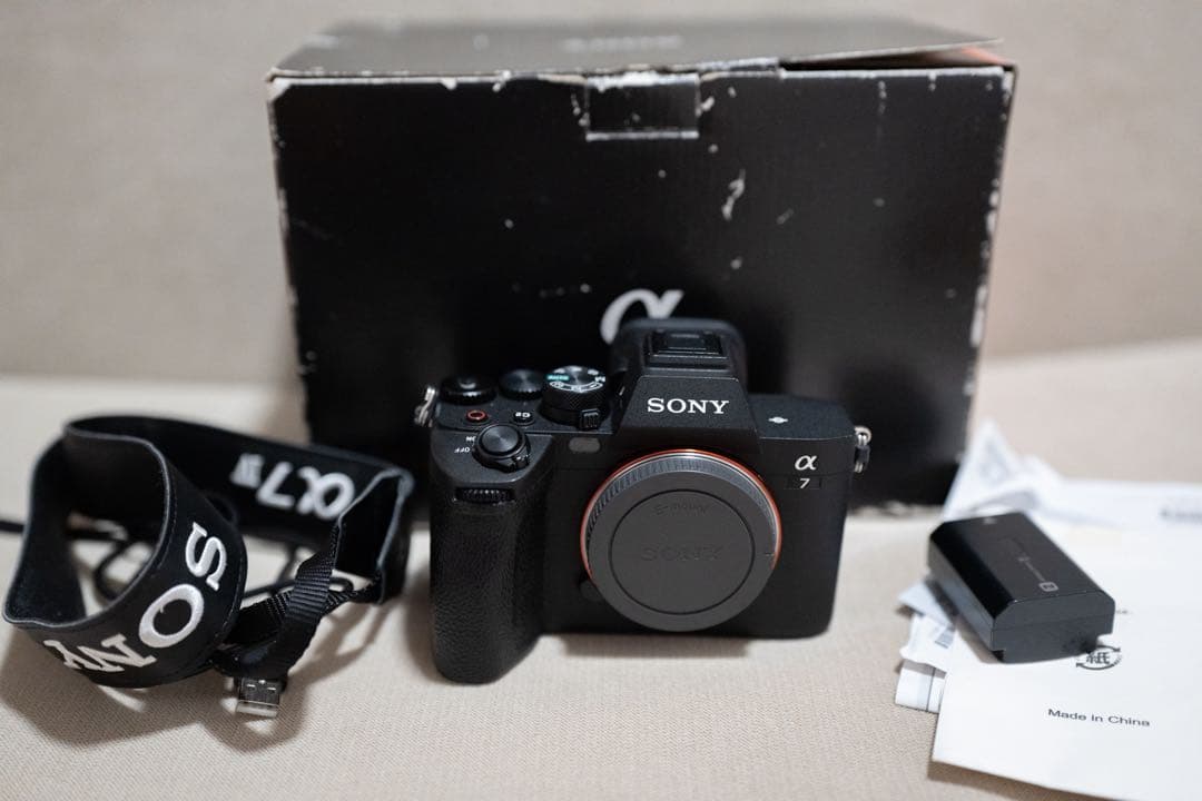 SONY α7 IV ミラーレス一眼 本体 箱付き 送料込み